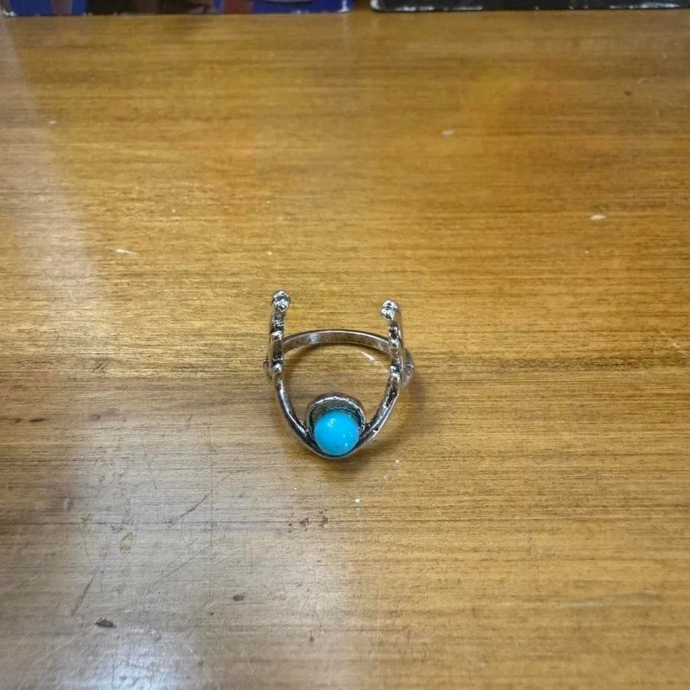 Silver turquoise‎ ring